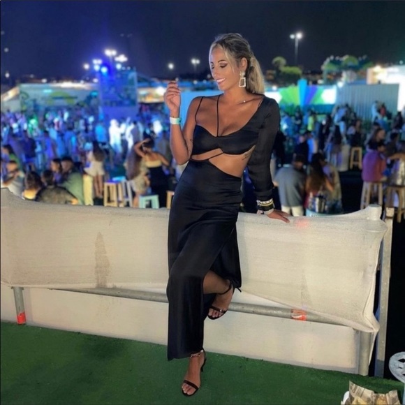 ZARA WOMAN NWT BLACK CUT OUT MIDI DRESS SIZE LARGE - Picture 3 of 13